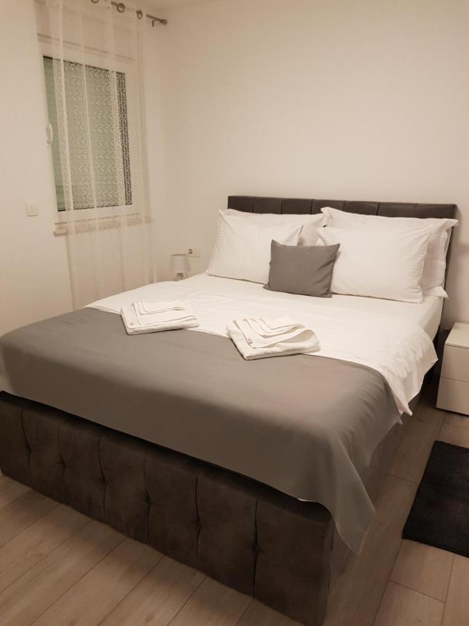Ferienwohnung Luxury App Anna Crikvenica Exterior foto