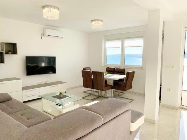Ferienwohnung Luxury App Anna Crikvenica Exterior foto